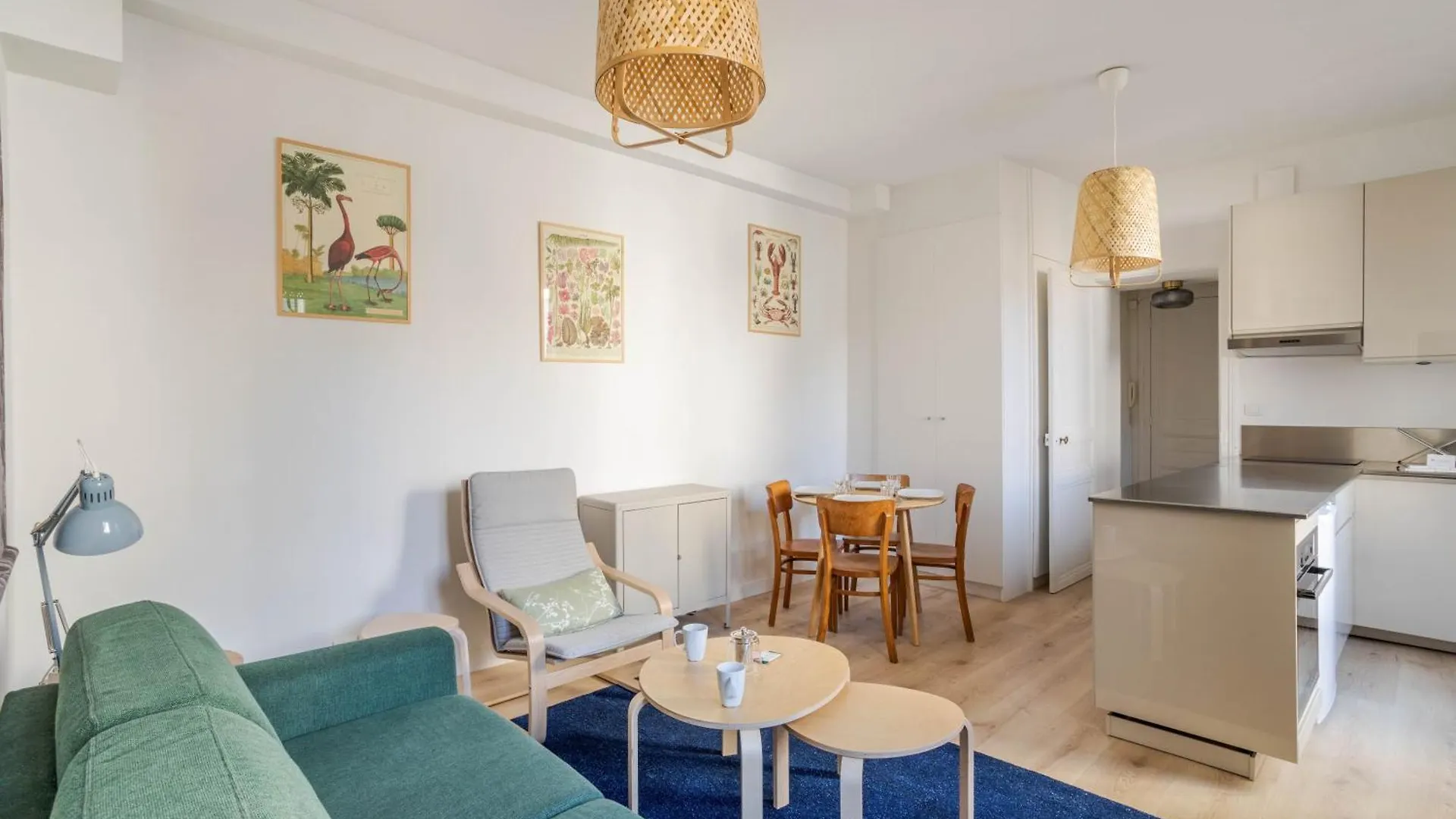 Les Carmelites - Appartements Dans L'Hyper-Centre De Rennes 0*,  France